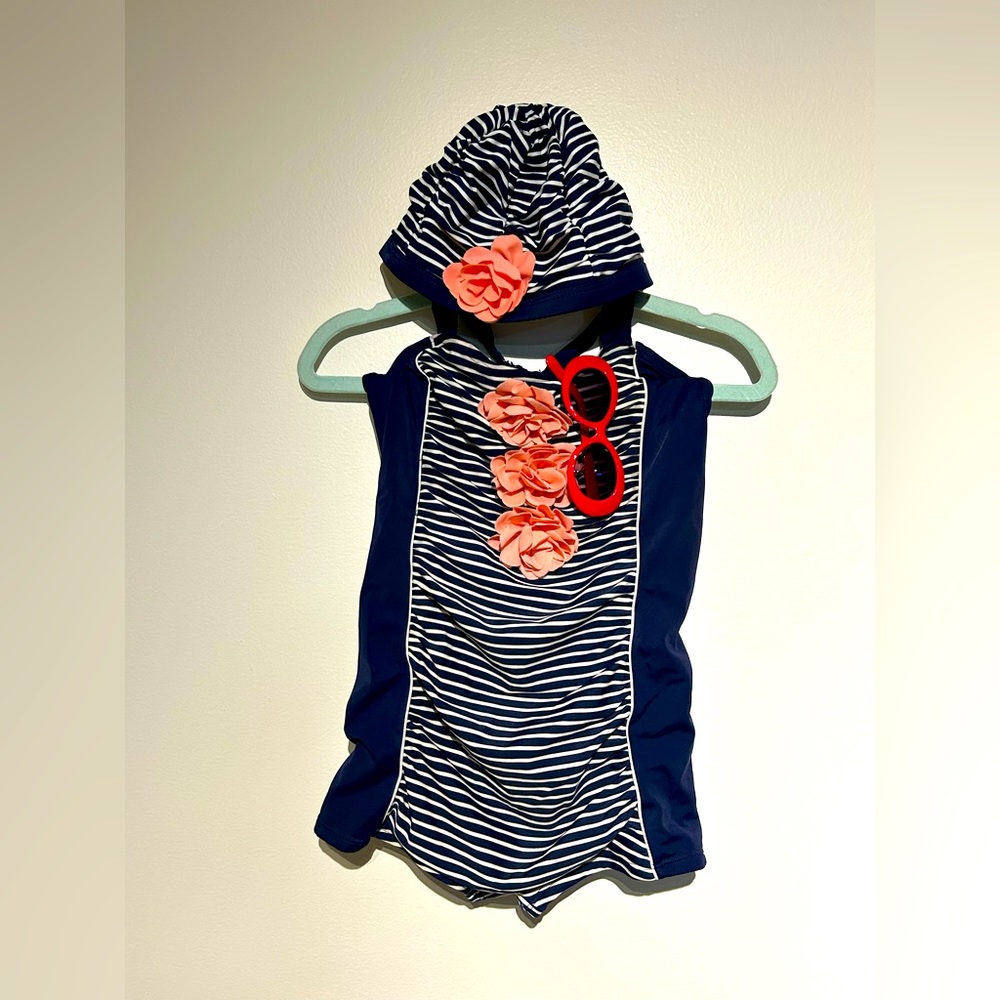 Janie & Jack Girls Swimsuit w/swim cap & sunglasses include, Size 5, Cap 4-5